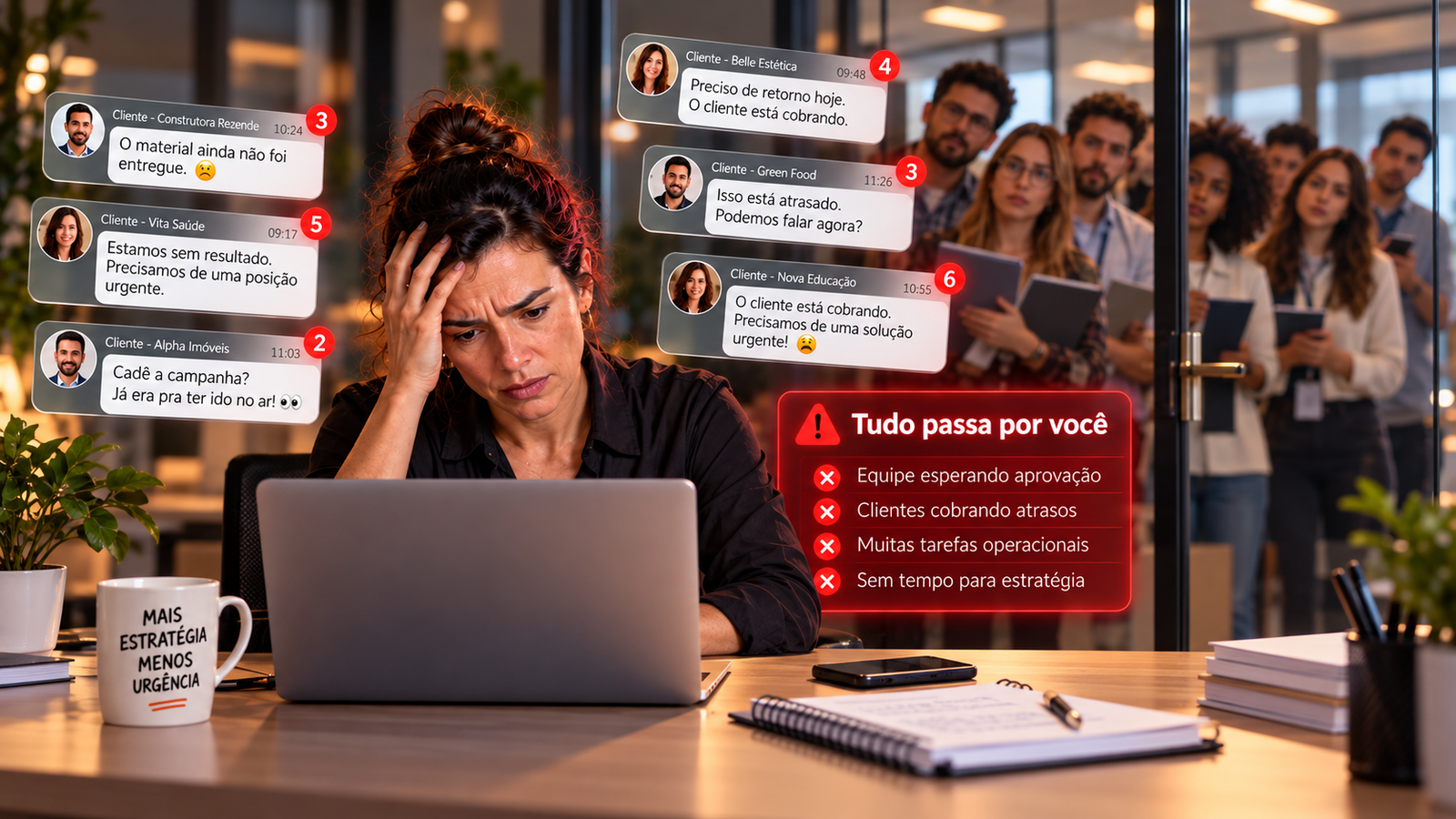 Dona de agência sobrecarregada, cercada de mensagens de clientes e equipe